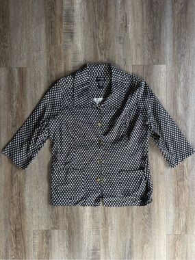 Attyre Black and White Geometric Button-Down Jacket